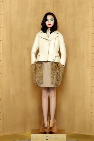 Look 1